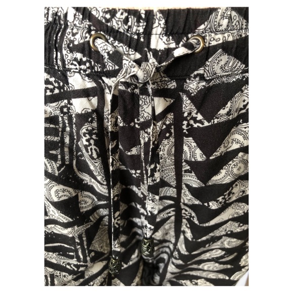 Mossimo ♥️ Lounge Cuffed Leg Pants - Picture 8 of 9